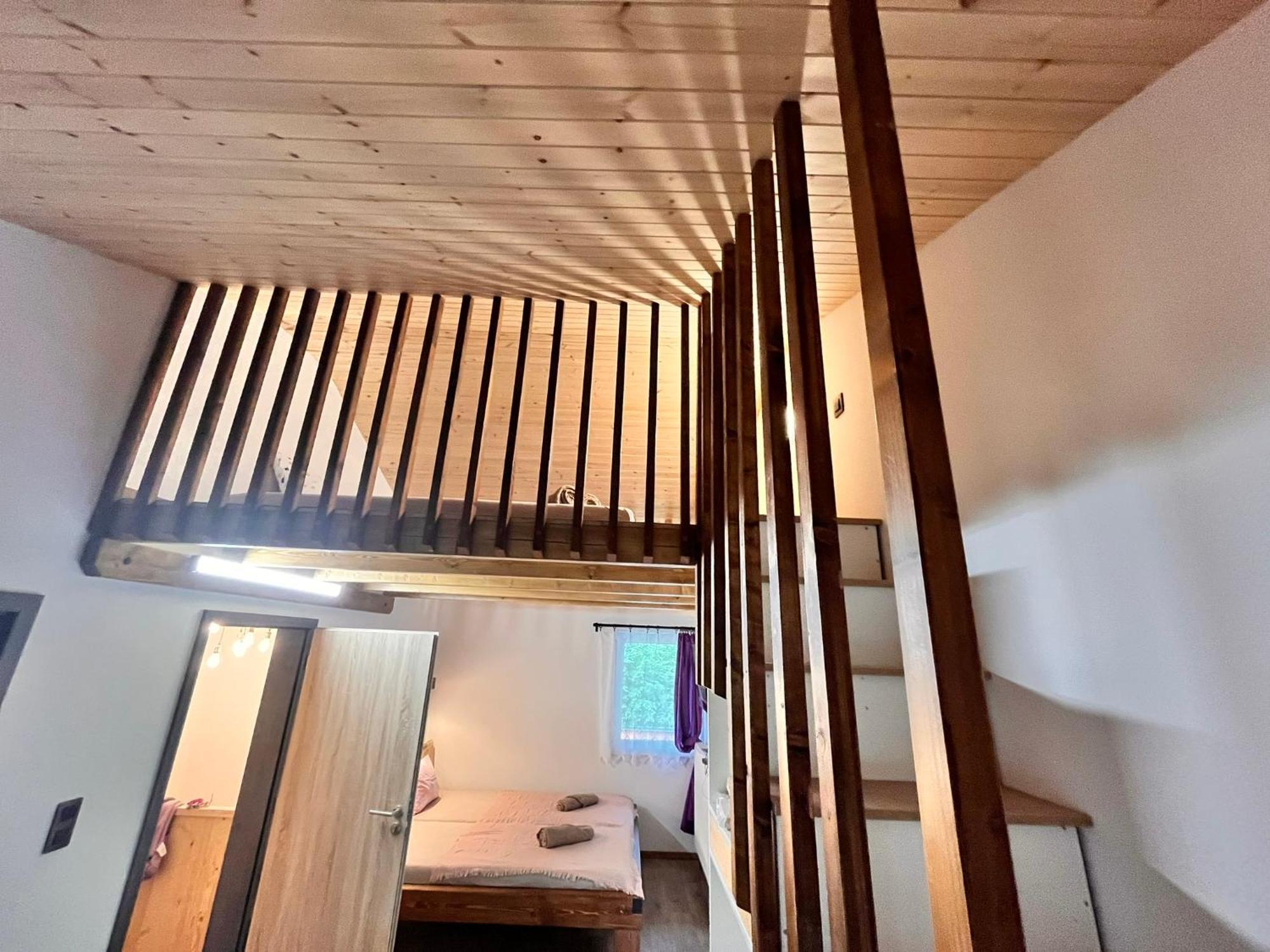 Chata Pod Houbovym Vrchem 2 Horní Planá Exterior foto