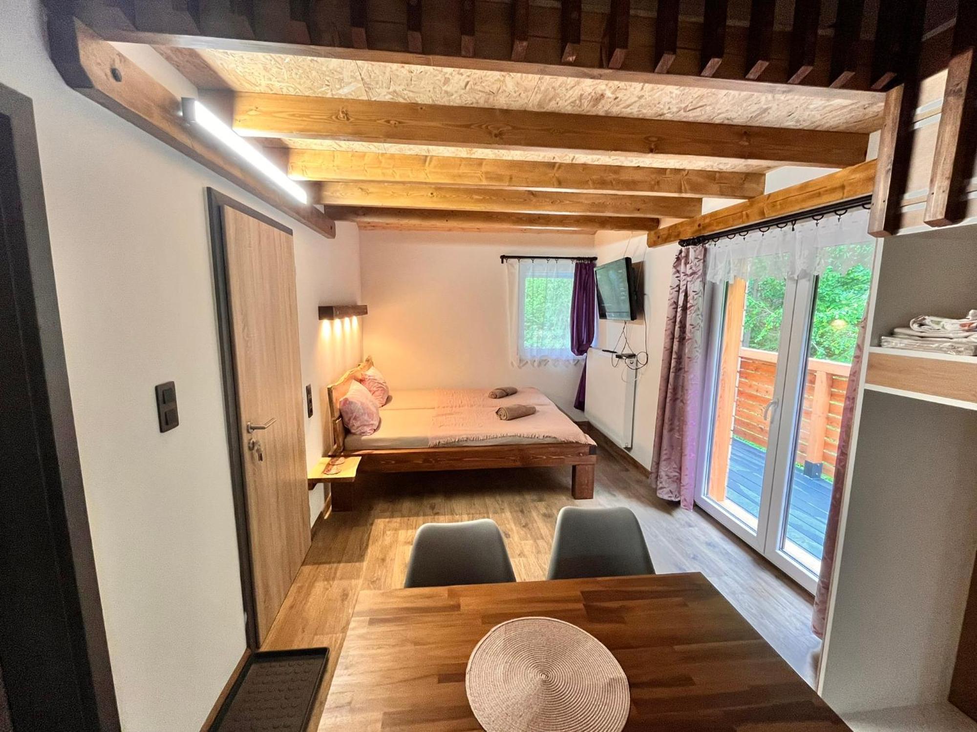 Chata Pod Houbovym Vrchem 2 Horní Planá Exterior foto