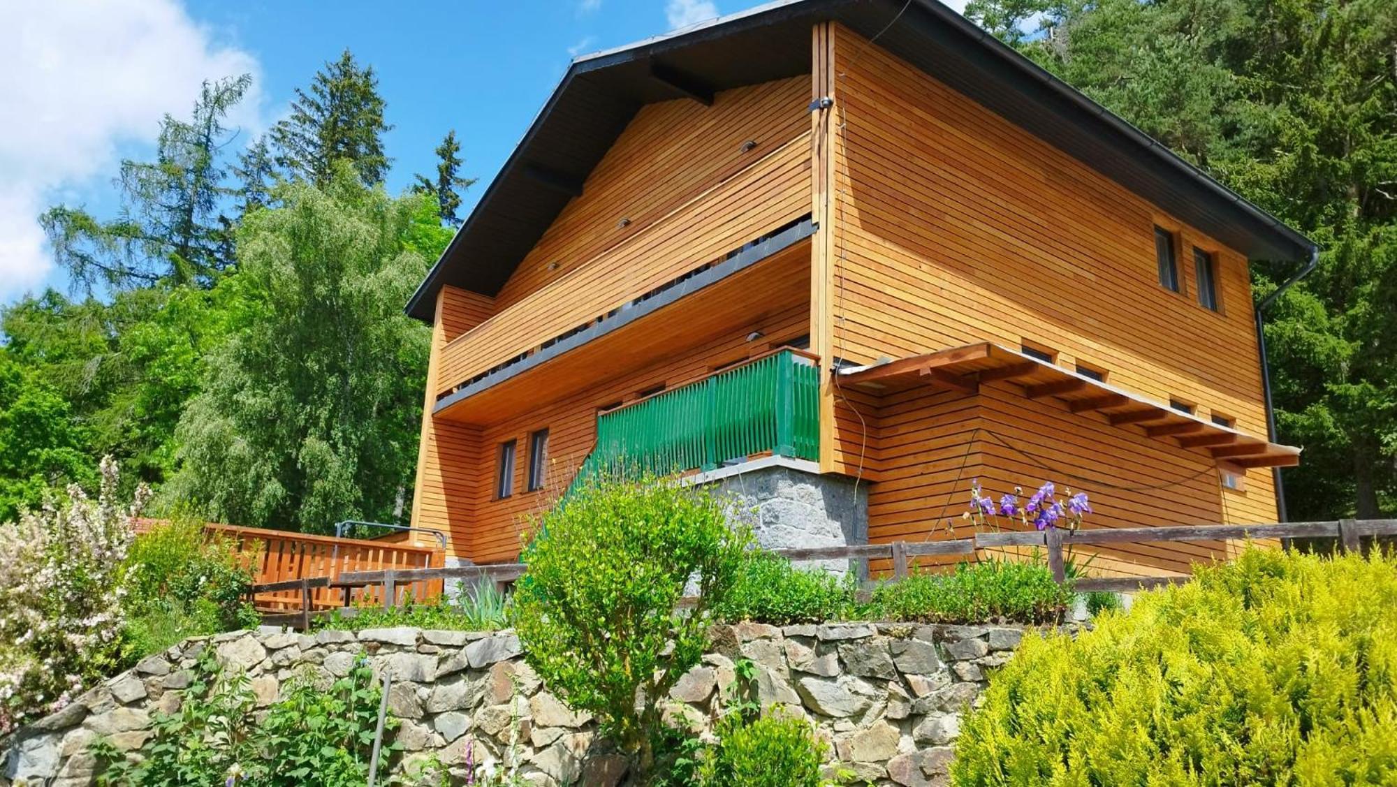 Chata Pod Houbovym Vrchem 2 Horní Planá Exterior foto